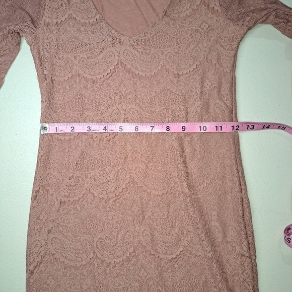 Forever 21 Lace BodyCon Dress Size Small - Picture 6 of 8